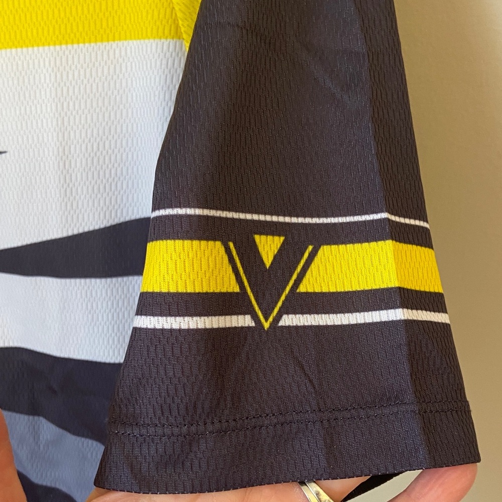 NWT Men’s Santic Yellow and Black Cycling Jersey- Size Small - Picture 9 of 12